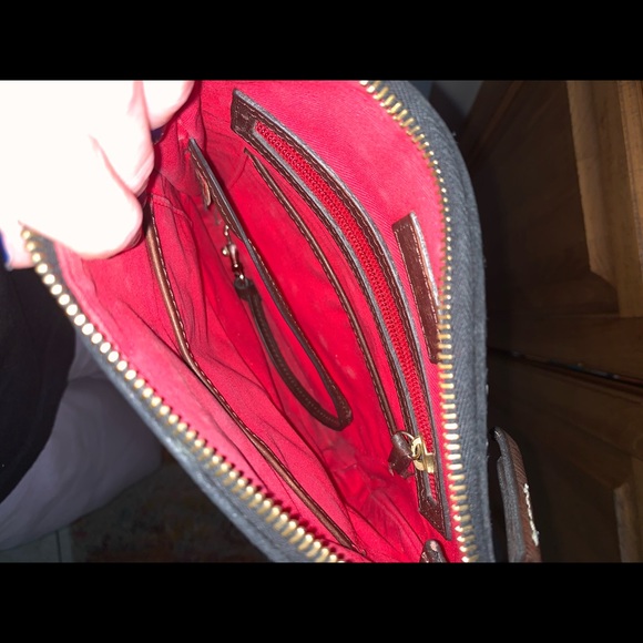 Dooney & Bourke purse - Picture 2 of 6